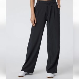 NWT Vuori Villa Trousers, Black, Size Small